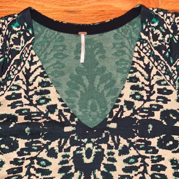 Free People Music and Lyrics Balloon Sleeve Printed Knit Sweater Dress! - Picture 6 of 6